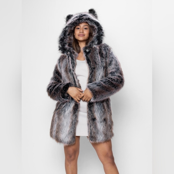 Spirithoods grey wolf classic faux fur coat small (fits big) - Picture 6 of 8